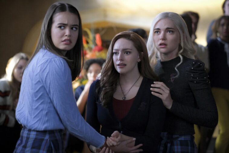 How tall is hope from legacies?