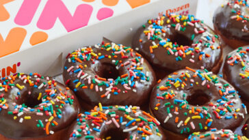Is Dunkin donuts still making donuts?
