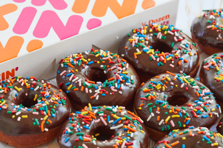 Is Dunkin donuts still making donuts?