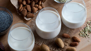 Is Starbucks almond milk Keto friendly?