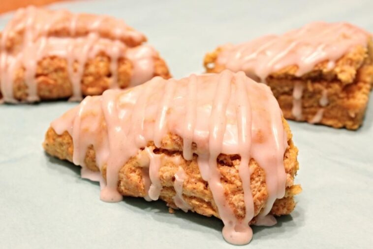 Is Starbucks spiced apple drizzle vegan?