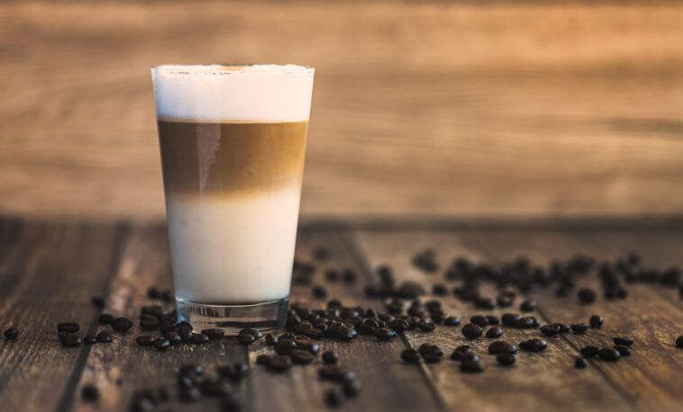 Is a macchiato or latte healthier?