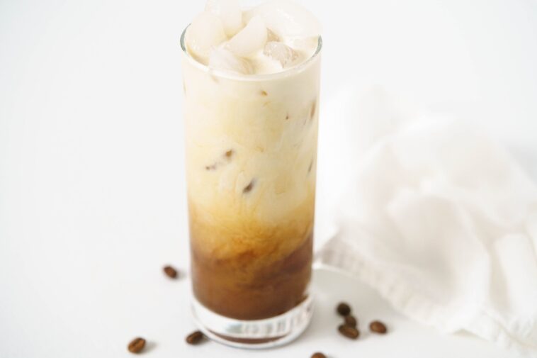 Is an iced vanilla latte sweet?