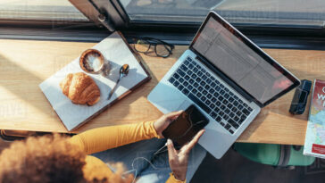 Is it rude to use a laptop in a restaurant?