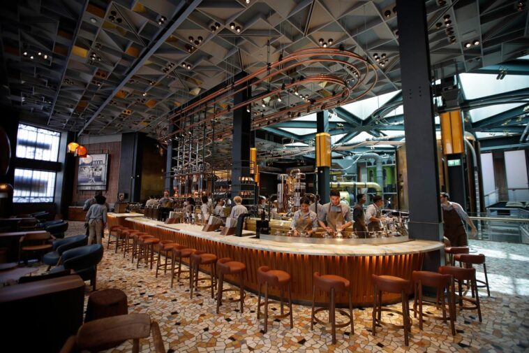 Is there a Starbucks in Italy?