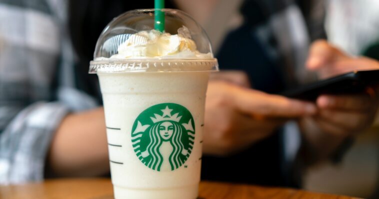 Is there a decaf option on Starbucks app?