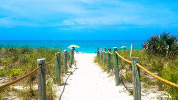 Is there an Englewood Florida?