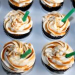 What desserts does Starbucks?