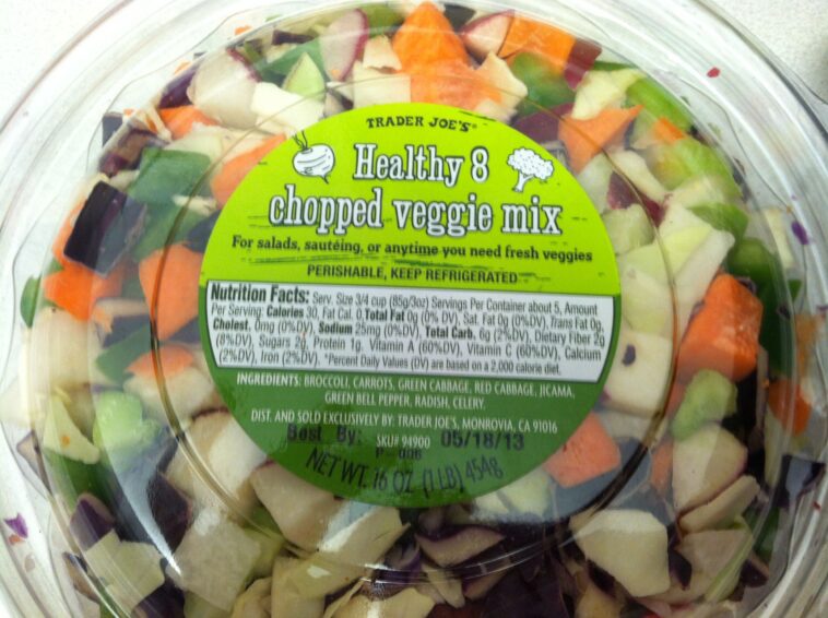 What does Trader Joe's detox tea do?