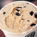 What does the Java Chip frappuccino taste like?