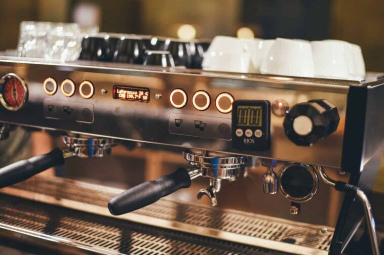 What espresso machines do Starbucks use?
