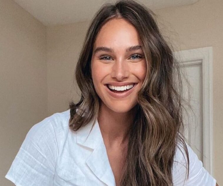 What is Abbie Herbert job?