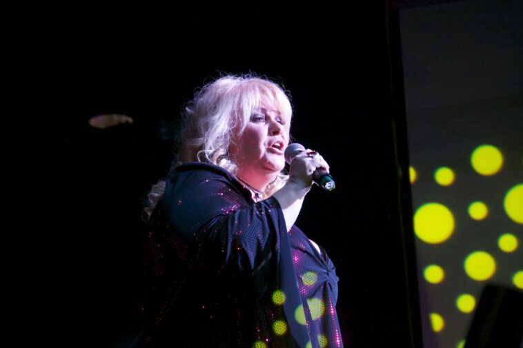 What is Jolie French in English?