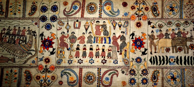 What is Nakshi work?