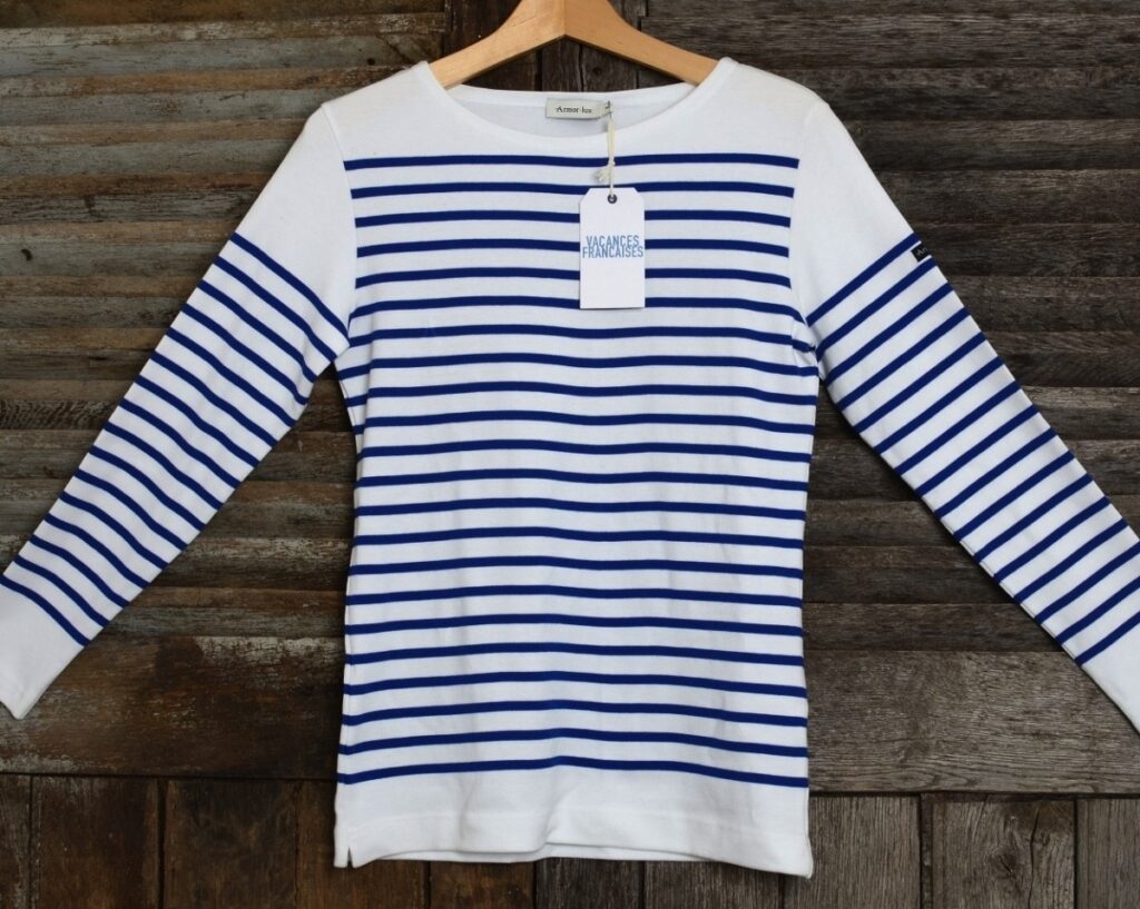 What is T shirt in French?