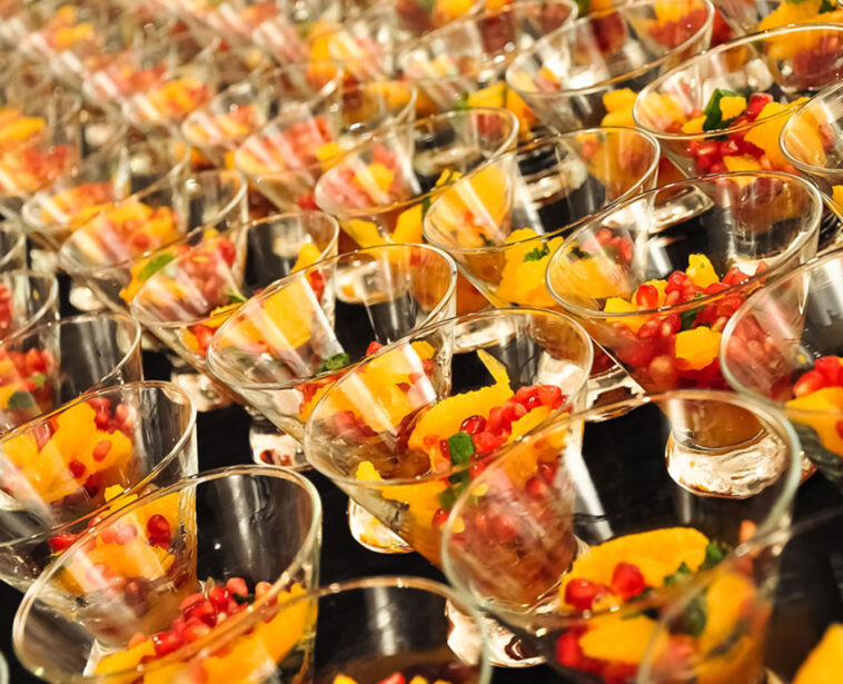 What is a cocktail buffet party?