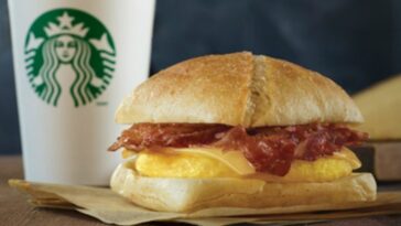 What is a good sandwich from Starbucks?