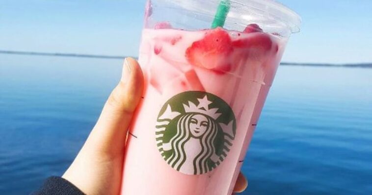 What is a venti pink drink at Starbucks?