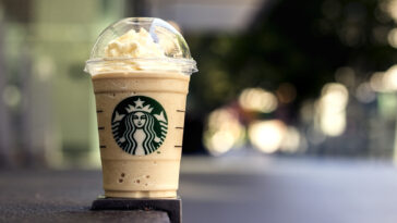 What is in a white chocolate mocha frappuccino at Starbucks?