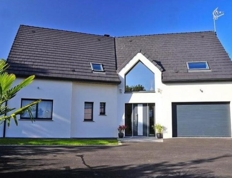 What is meaning of Maison in French?