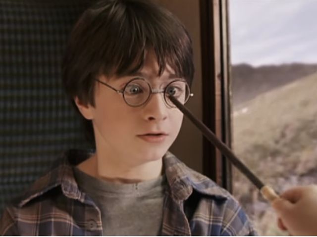 What spell did Hermione use on Harry's glasses?