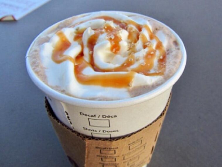 What's in a grande skinny vanilla latte?