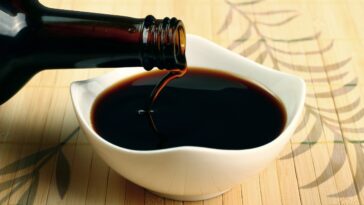 What's the difference between syrup and sauce at Starbucks?