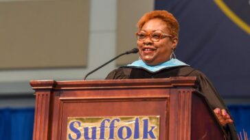 When did Starbucks come to Long Island?