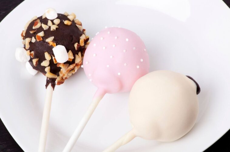 Where do Starbucks get their cake pops from?
