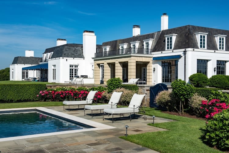 Where is the mansion in Succession?