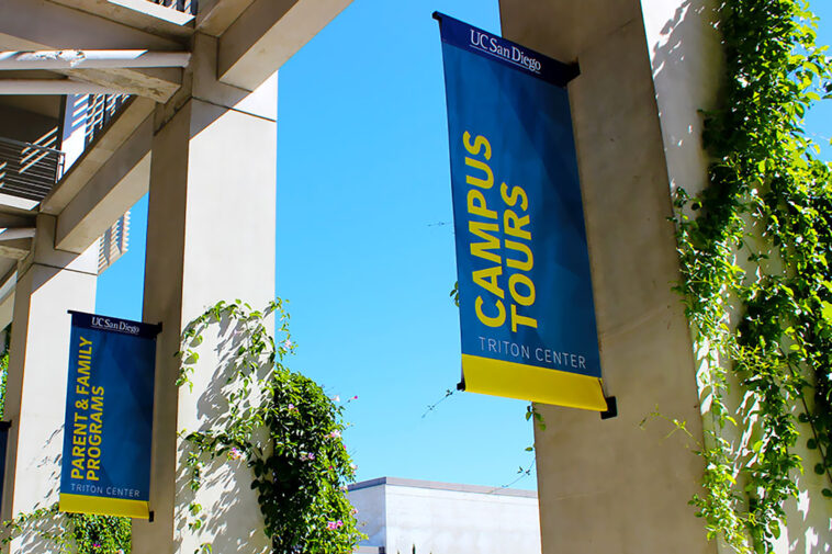 Who is on Ayatos banner?