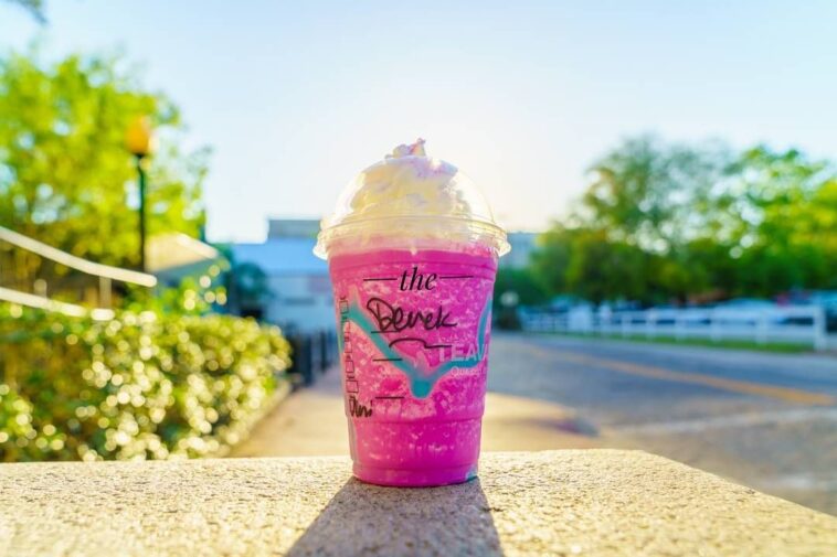 Why is the cotton candy Frappuccino not pink?