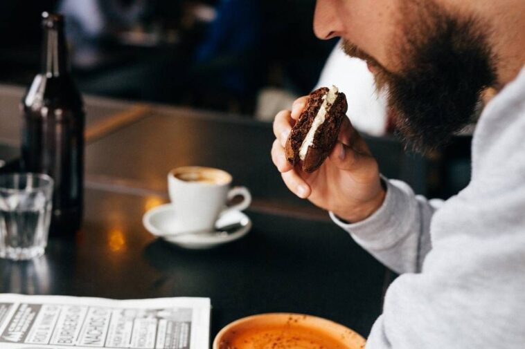 Will black coffee wake me up?