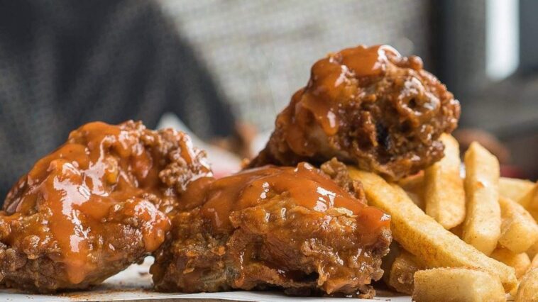 Are BWW wings fried?