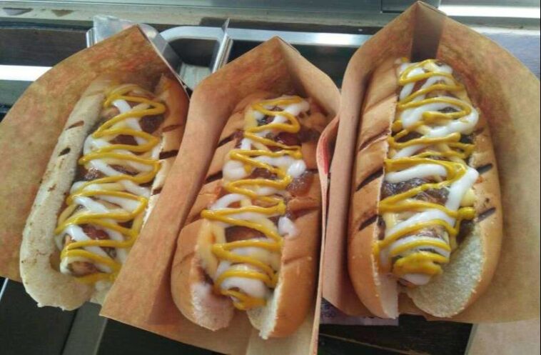 Are Buttholes in hotdogs?