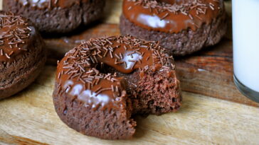 Are Dunkin Donuts fried or baked?