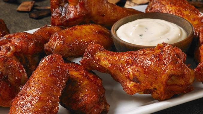 Are Hooters smoked wings fried?