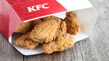 Are KFC hot wings boneless?