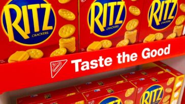 Are Ritz crackers junk food?
