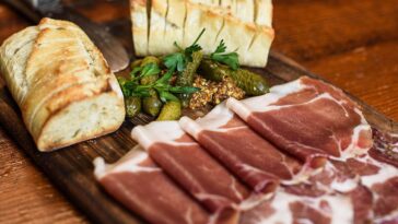 Are grapes hard on your stomach?