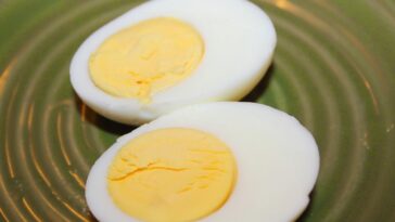 Are hard boiled eggs good for seniors?