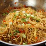 Are lo mein noodles thick or thin?