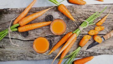 Are raw carrots safe to eat?