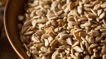 Are sunflower seeds good for anemia?