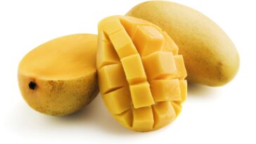 Are you supposed to eat the skin of a mango?