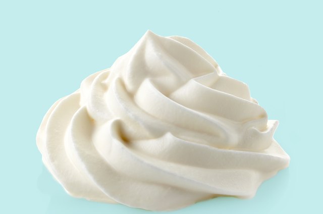 ¿Puede Cool Whip reemplazar la crema espesa?