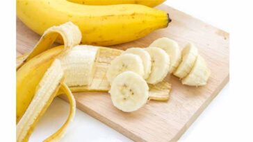 Can I eat banana empty stomach?