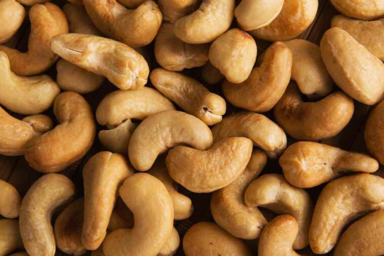 Can I eat cashews on Whole30?