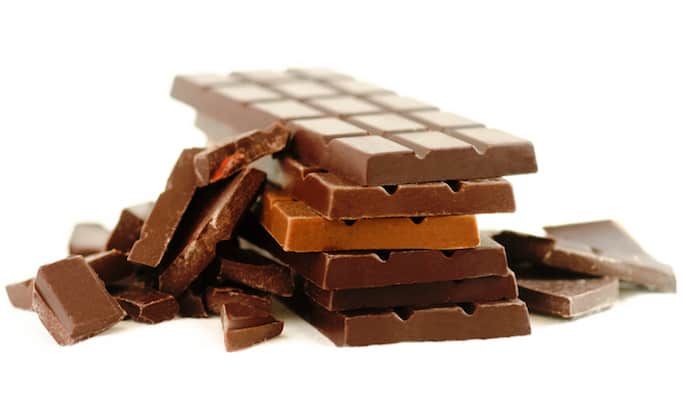 Can I eat dark chocolate on a low carb diet?