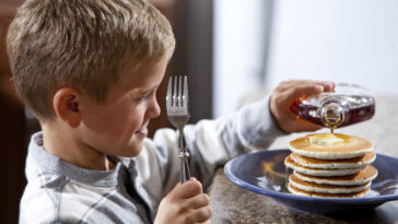 Can I eat strawberry after dinner?